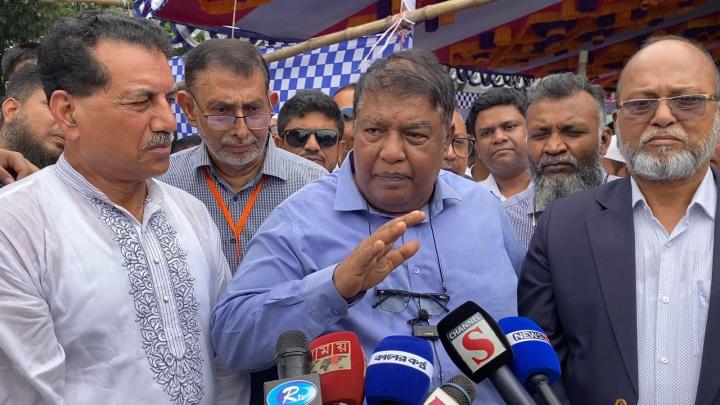 বিএনপি ক্ষমতায় গেলে স্বাস্থ্য ব্যবস্থাকে ঢেলে সাজানো হবে: ডাঃ ফরহাদ হালিম ডোনার